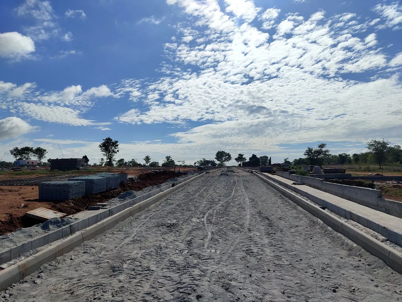 The prepared road bed