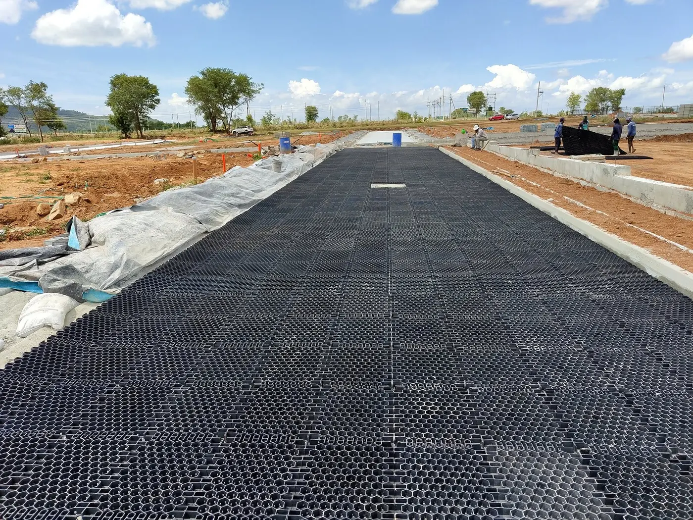 OC-HD 40 laid on the lean-concrete bed